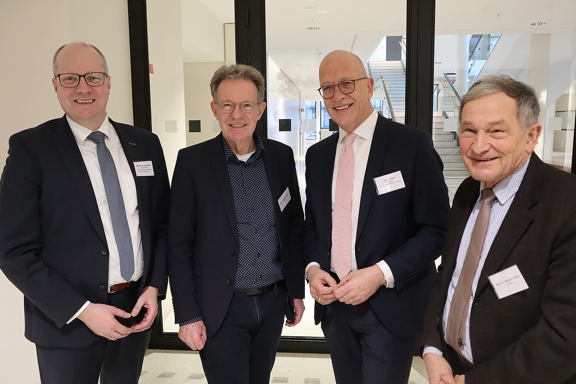 Norbert Hackmann Die besten Zukunftschancen haben regionale Krankenhausverbünde – St ...