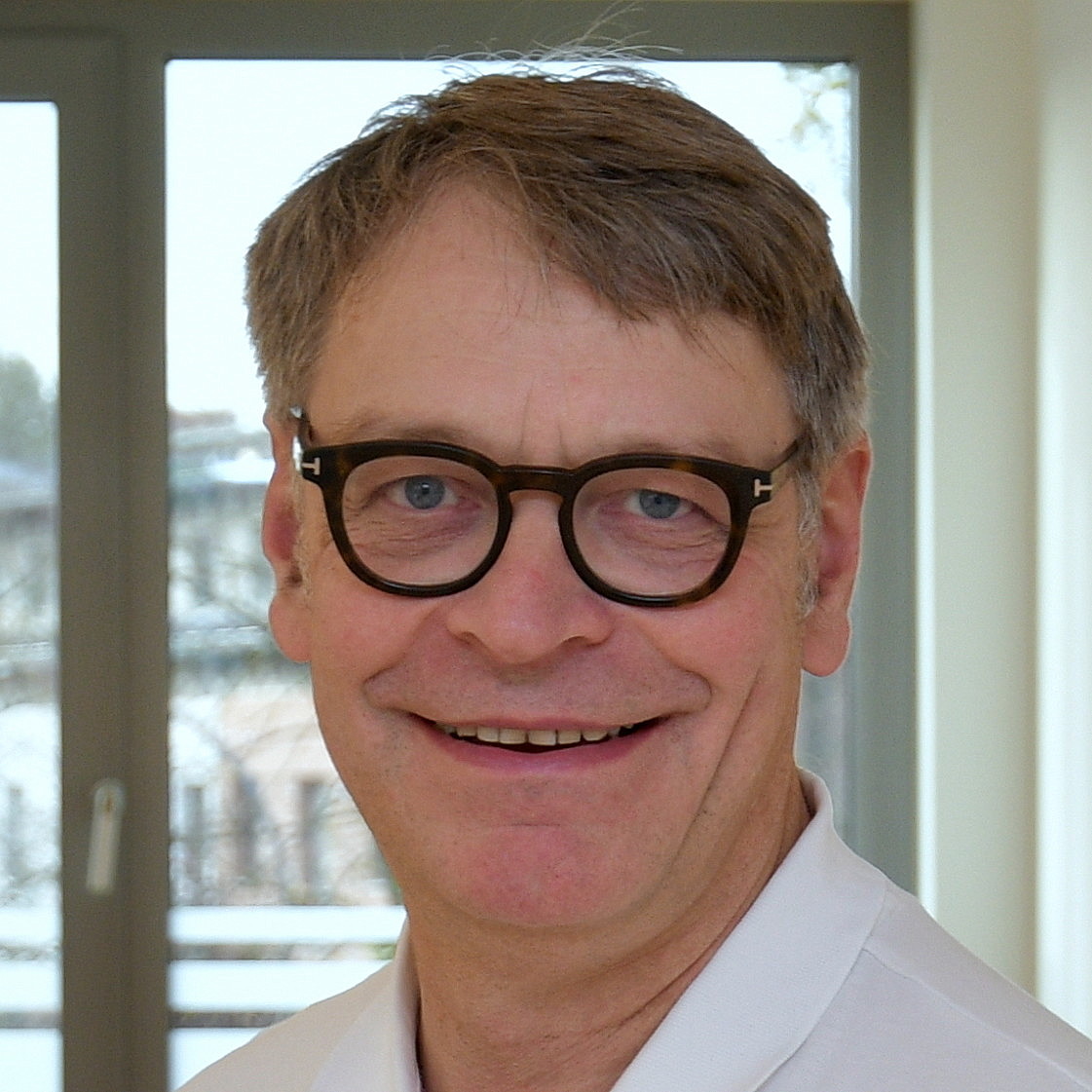 Herr Dr Med Hans Gstttner